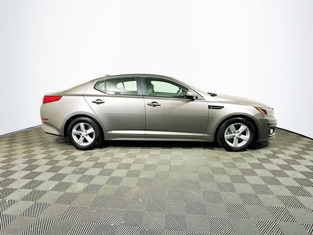 Used 2015 Kia Optima LX FWD image 10