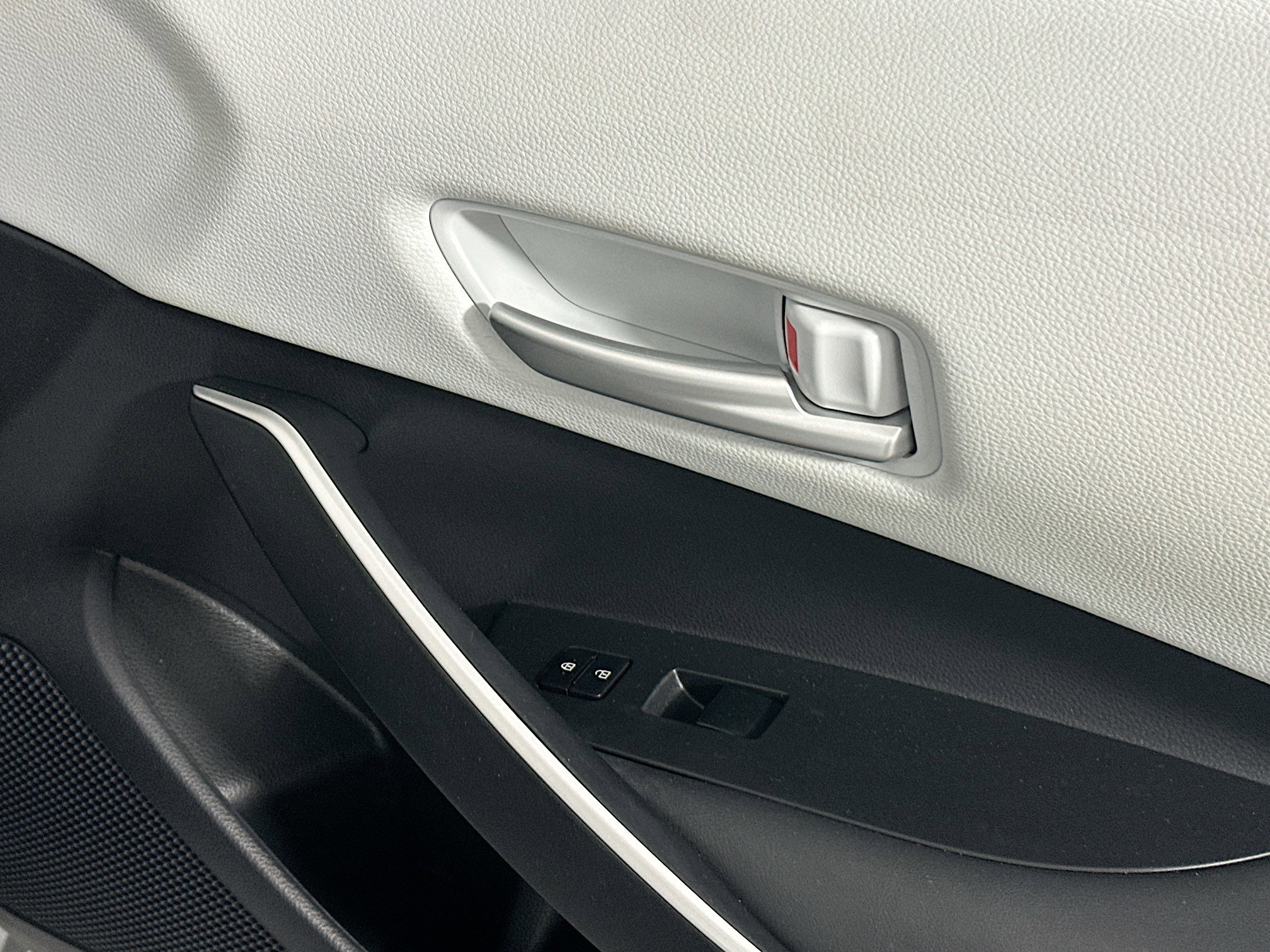 Used 2022 Toyota Corolla SE FWD image 28