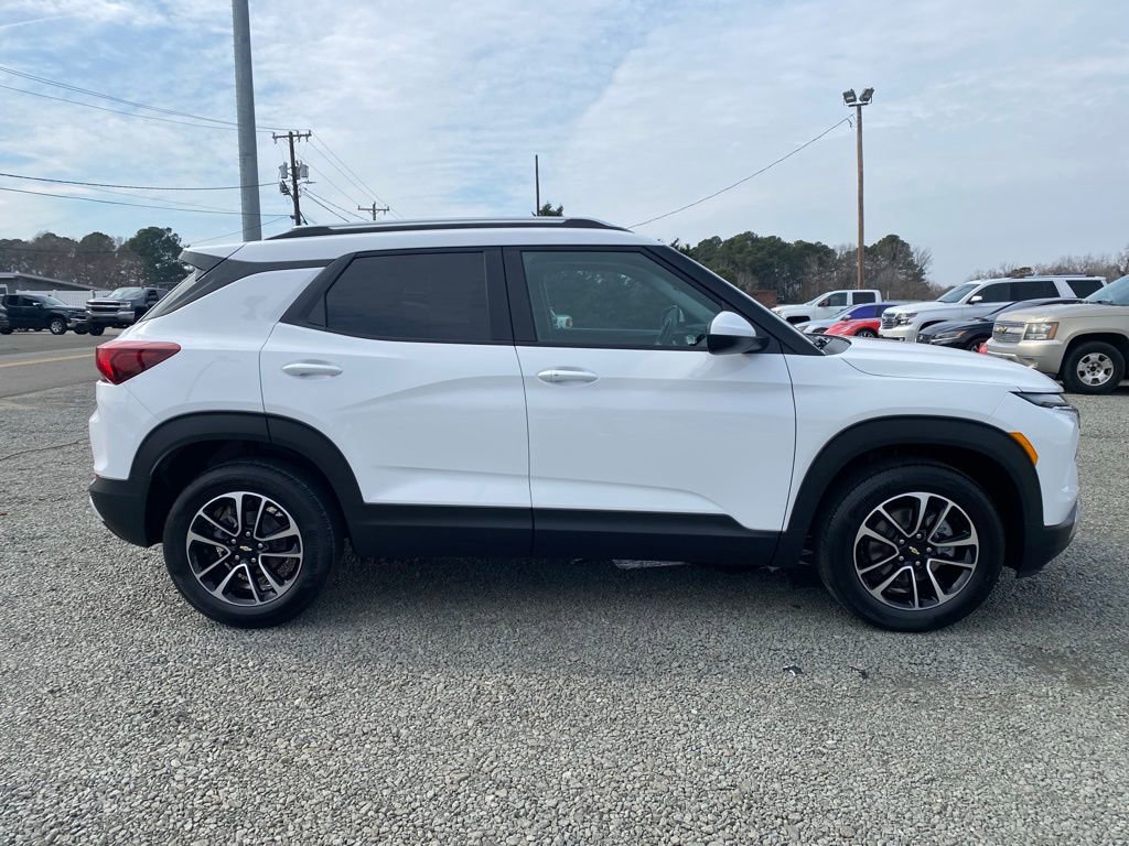 New 2026 Chevrolet TrailBlazer LT image 2