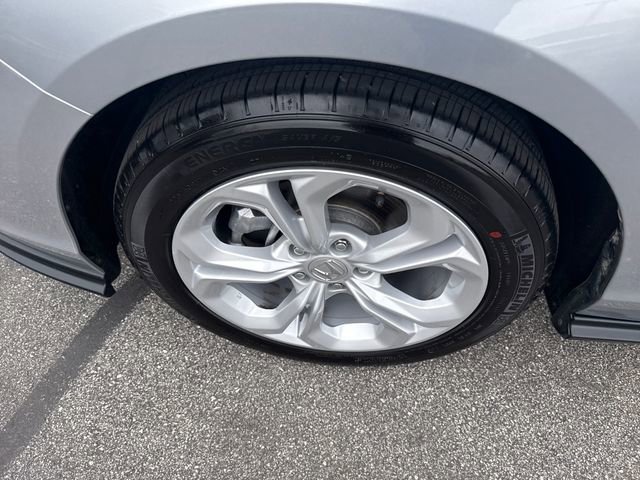 Certified 2025 Honda Accord LX image 38