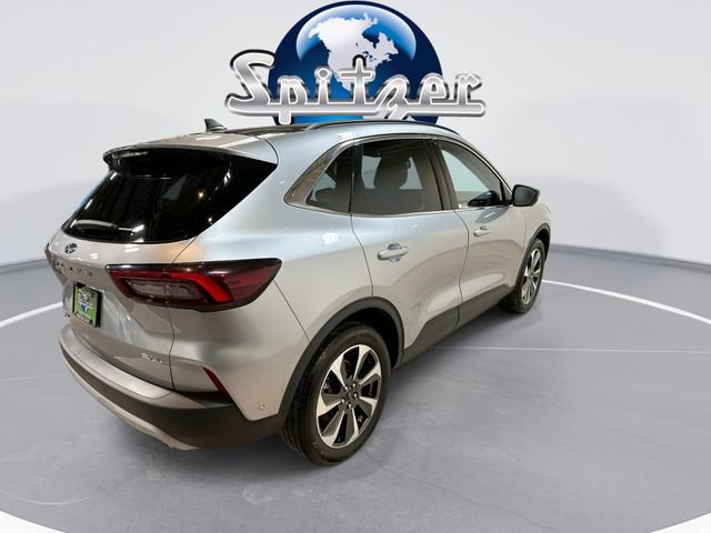 Used 2023 Ford Escape Platinum w/ Premium Technology Package image 11