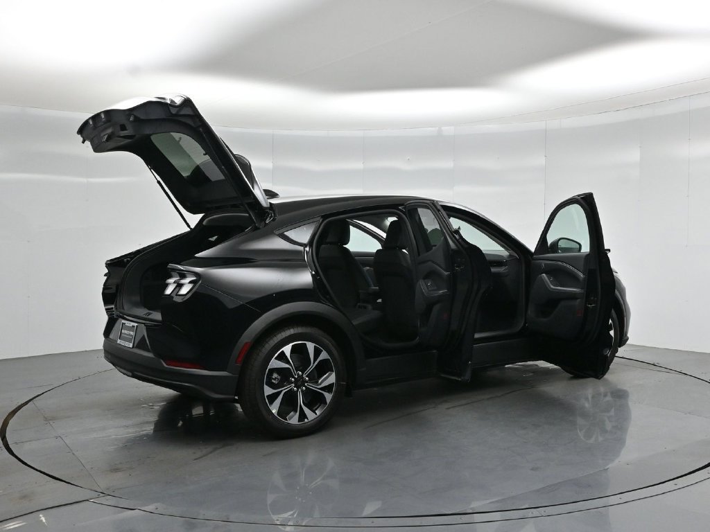 New 2026 Ford Mustang Mach-E Select RWD image 4