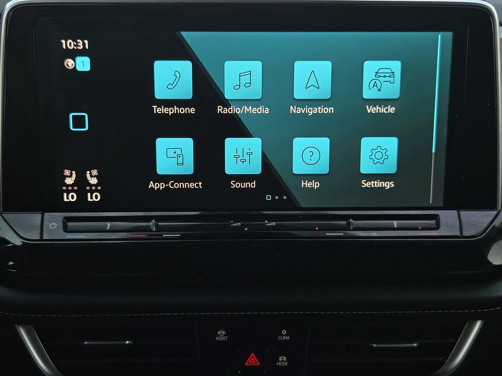Used 2025 Volkswagen Atlas Cross Sport SE FWD image 16