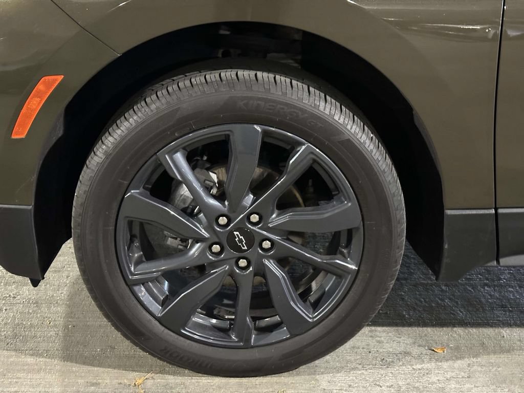 Used 2024 Chevrolet Equinox RS w/ LPO, Floor Liner Package AWD/4WD image 9