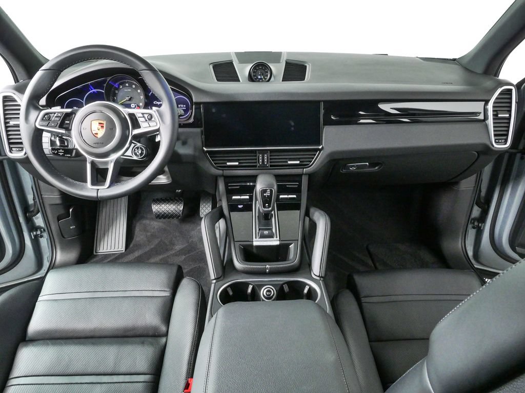 Certified 2022 Porsche Cayenne E-Hybrid AWD/4WD image 18