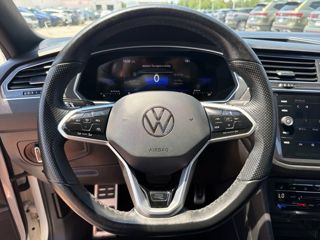 Certified 2023 Volkswagen Tiguan SE R-Line AWD/4WD image 11