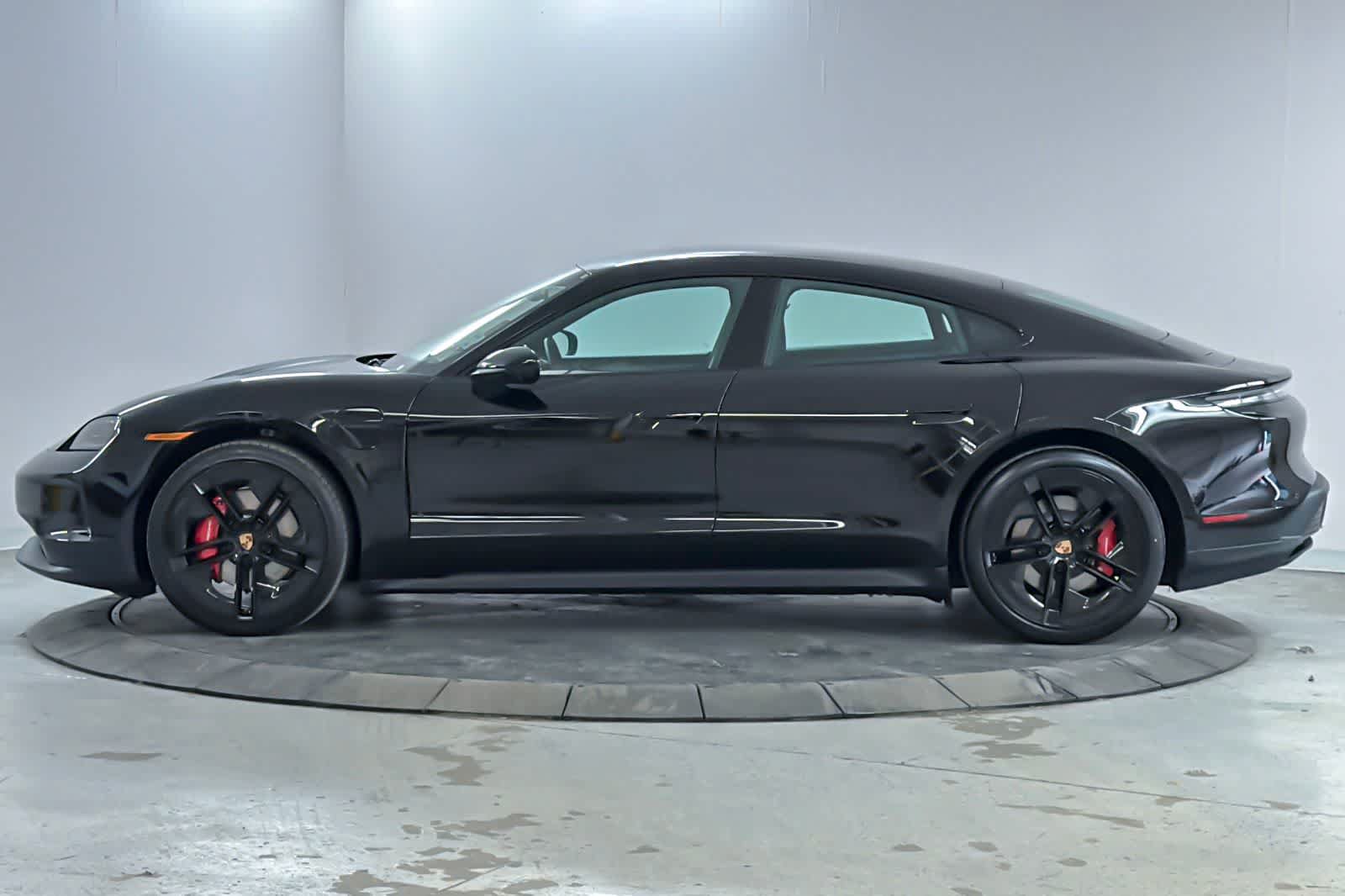 Used 2025 Porsche Taycan 4S AWD/4WD image 5