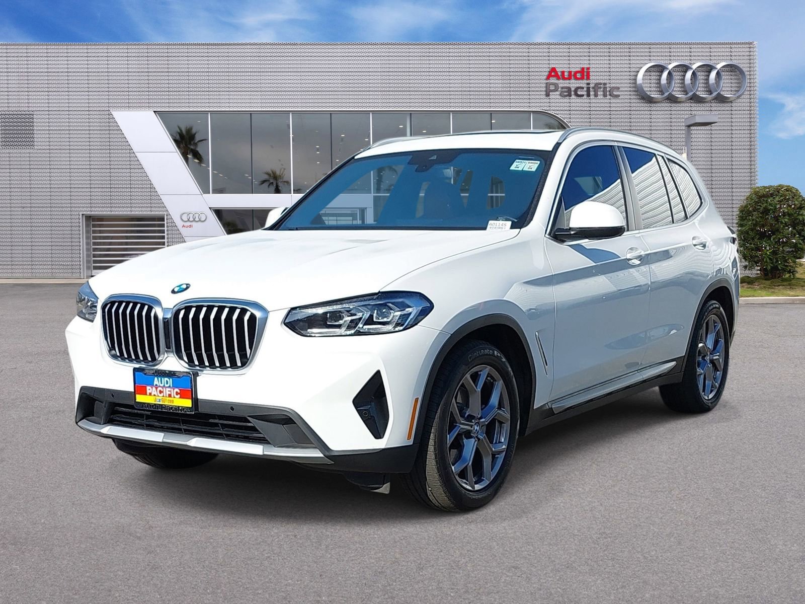 Used 2024 BMW X3 sDrive30i w/ Premium Package RWD image 1