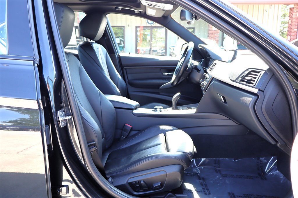 Used 2014 BMW 335i Sedan RWD image 17