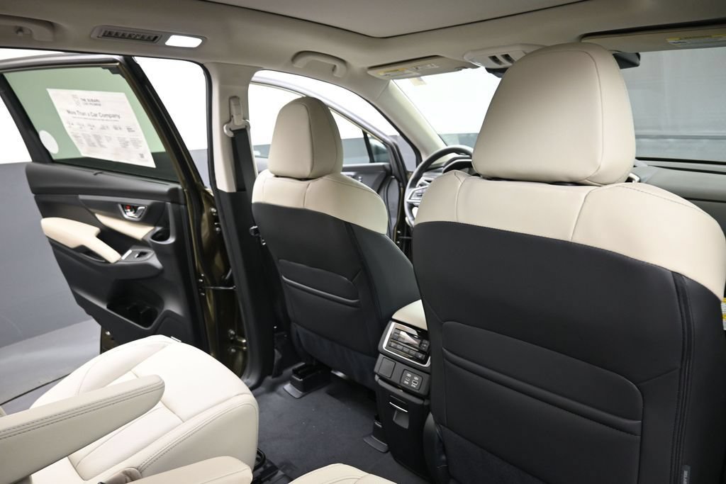 New 2026 Subaru Ascent Limited AWD/4WD image 15