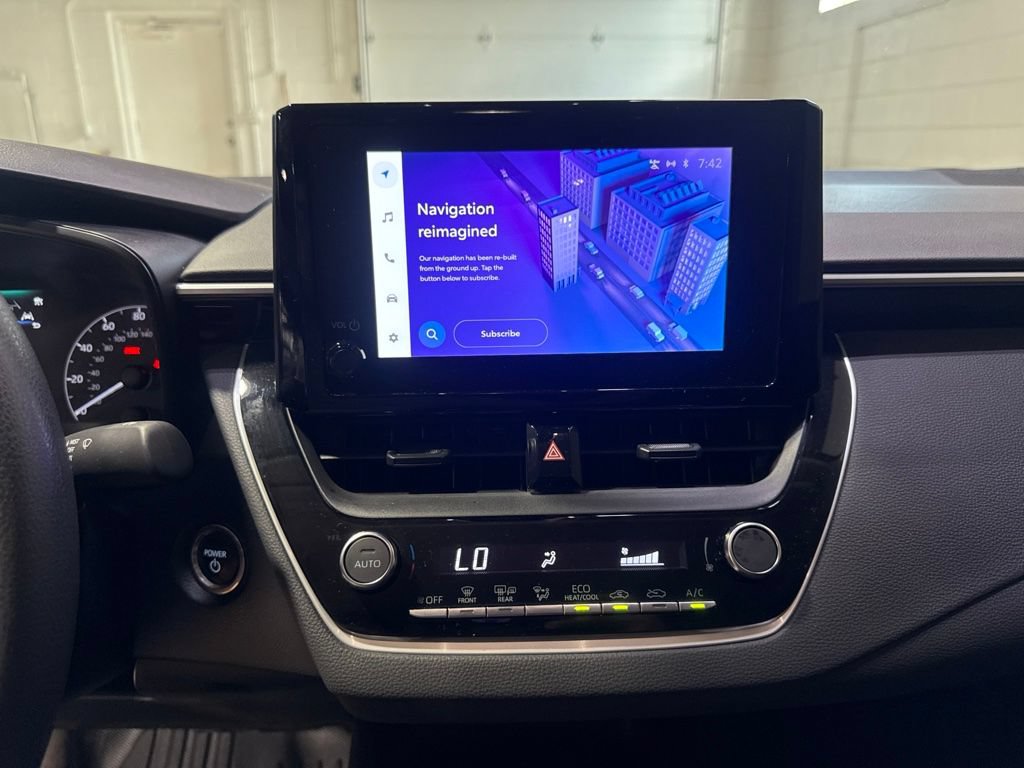 Used 2023 Toyota Corolla LE w/ LE Convenience Package FWD image 15