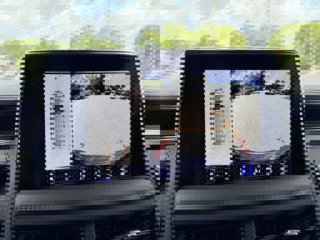 Certified 2024 Chevrolet Tahoe Z71 w/ Z71 Off-Road Package image 26