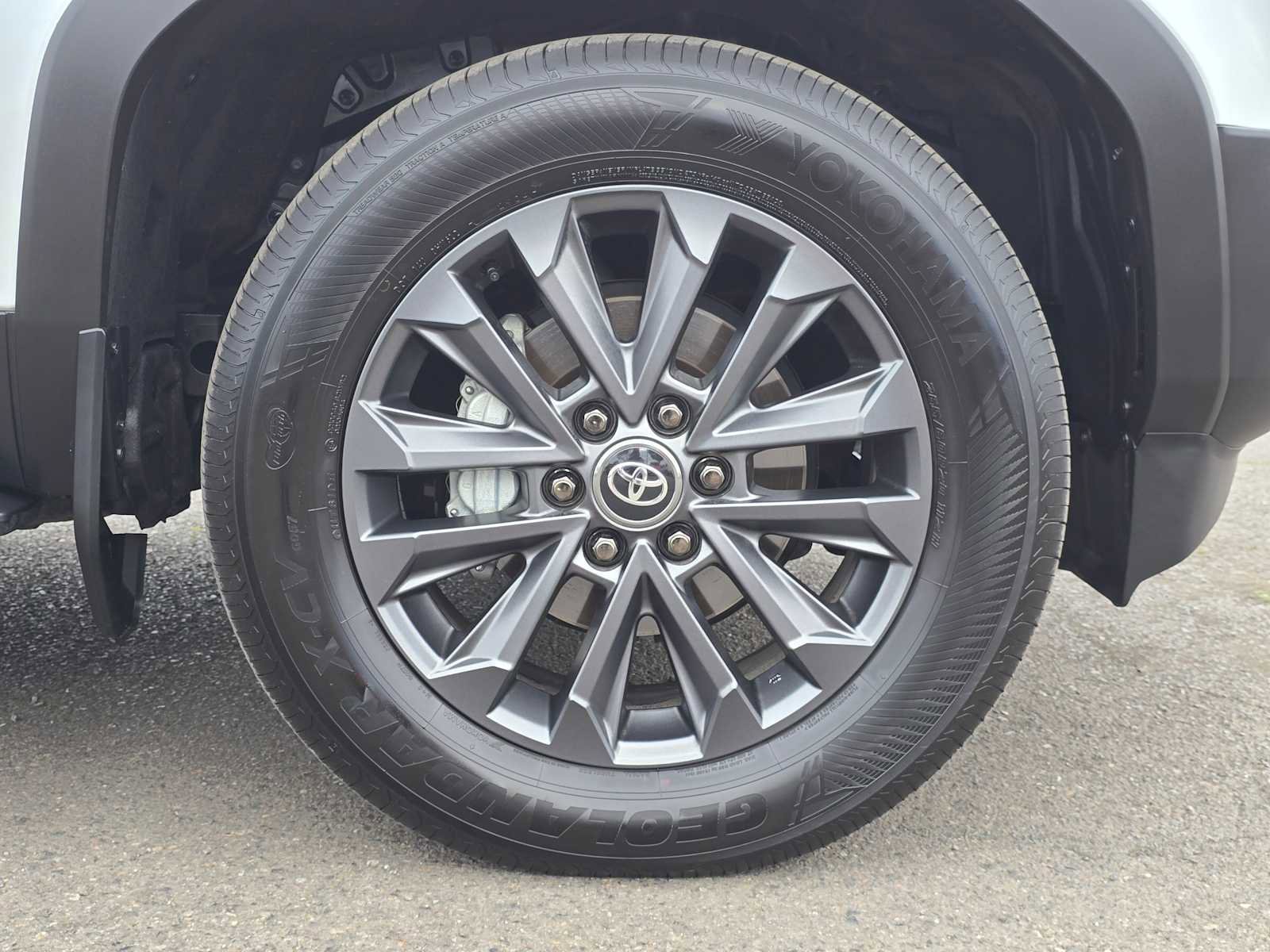 Certified 2025 Toyota Land Cruiser image 9