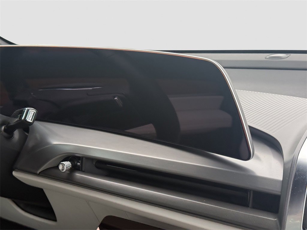 Used 2026 Cadillac Vistiq Luxury image 14