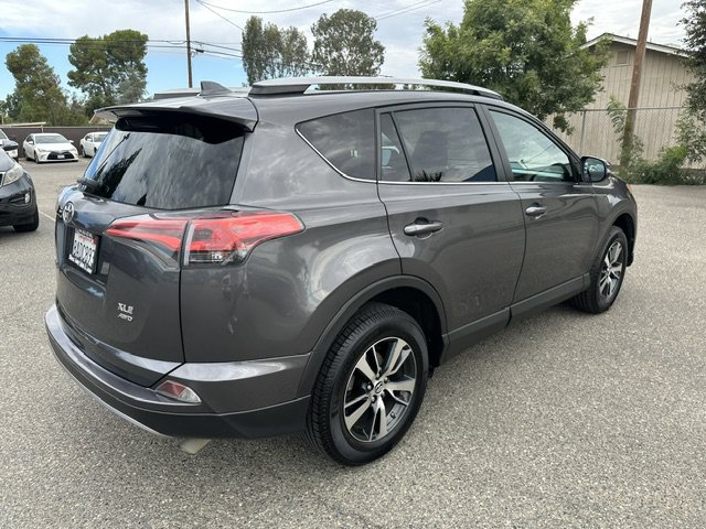 Used 2017 Toyota RAV4 XLE w/ Plus Extra Value Package AWD/4WD image 11