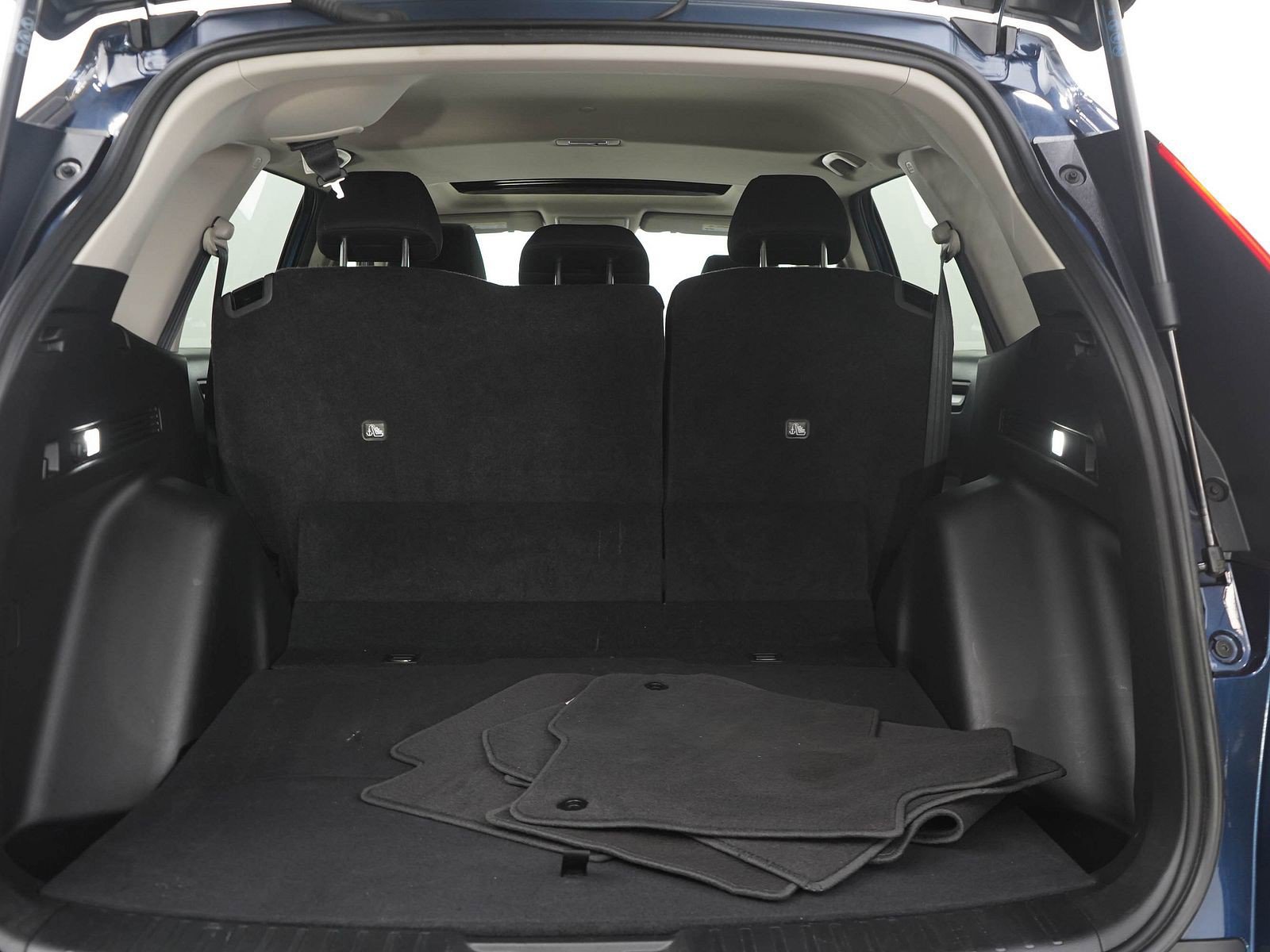 Used 2025 Honda CR-V EX image 9