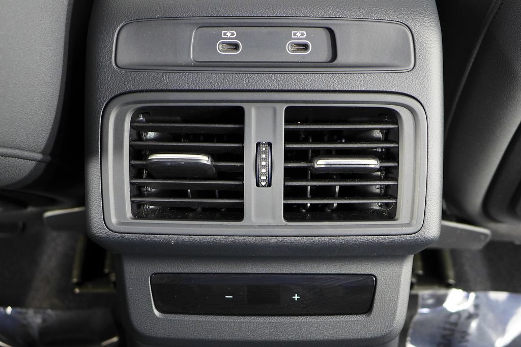 Used 2025 Audi Q5 Premium Plus w/ Premium Plus AWD/4WD image 24