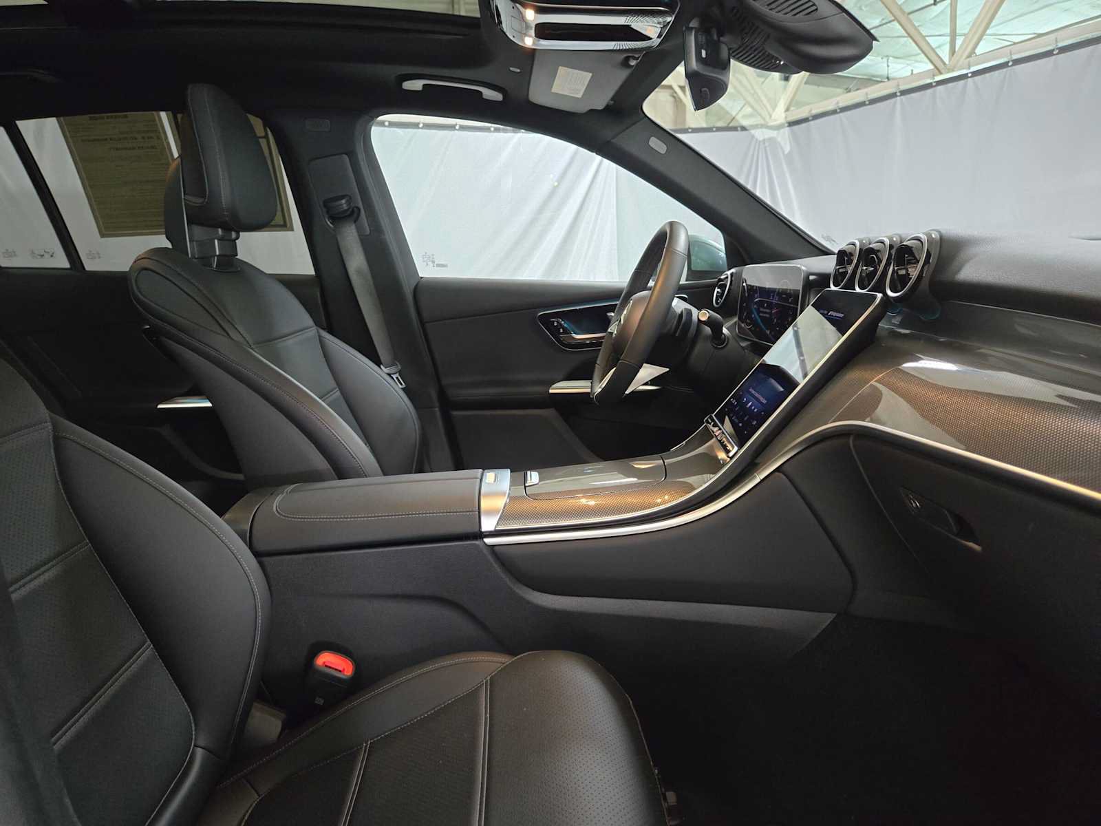 Certified 2026 Mercedes-Benz GLC 300 4MATIC image 11