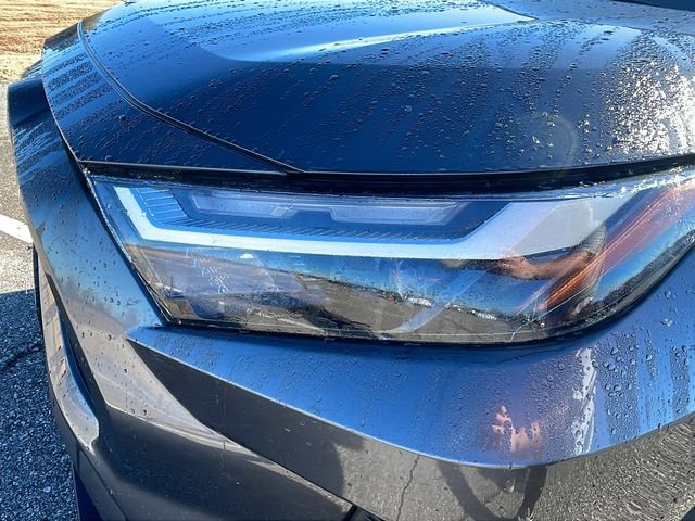 Used 2022 Toyota RAV4 XLE image 9