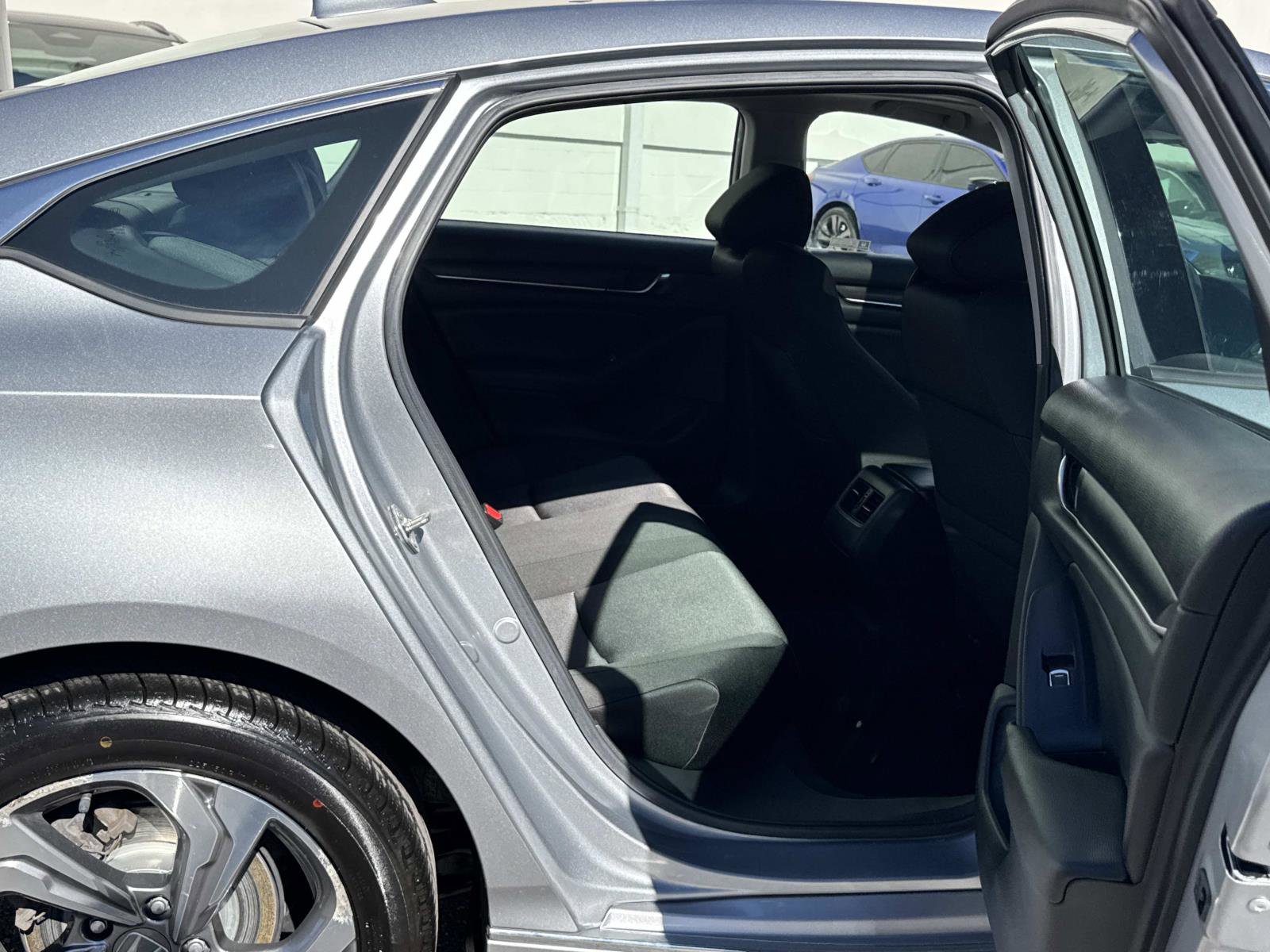 Used 2019 Honda Accord EX image 16