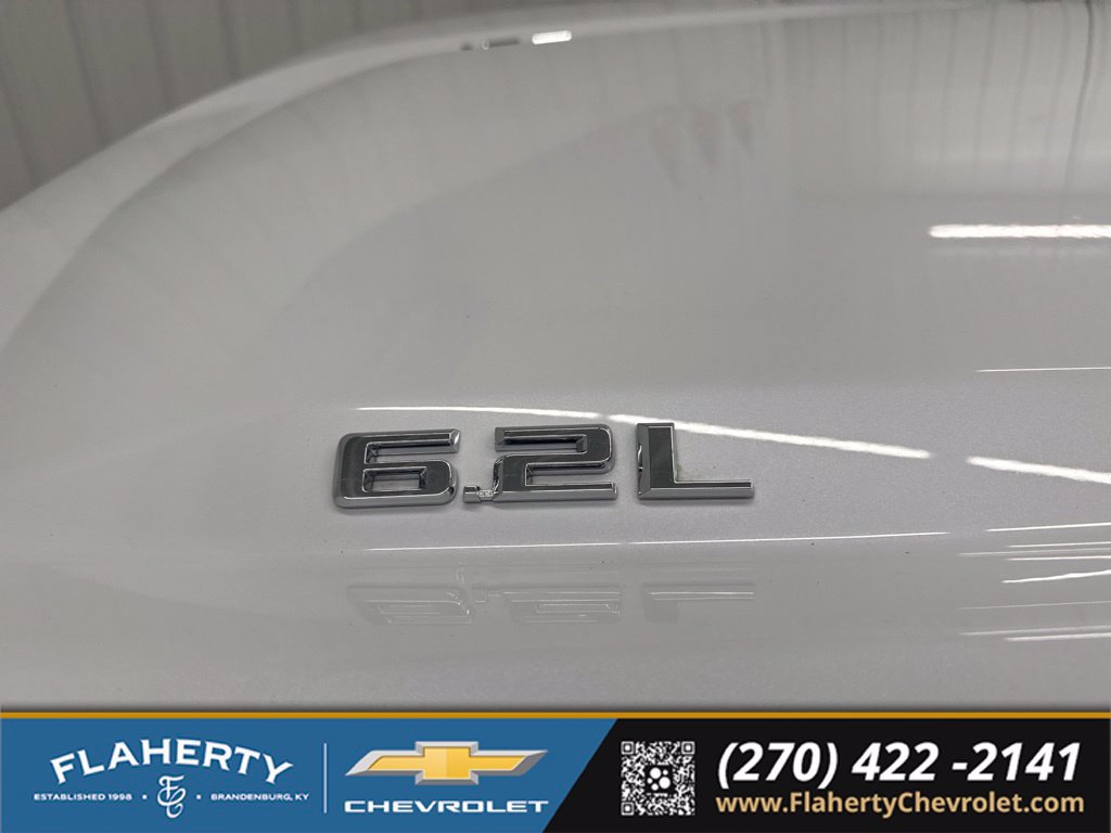 New 2026 Chevrolet Silverado 1500 High Country w/ Technology Package AWD/4WD image 8