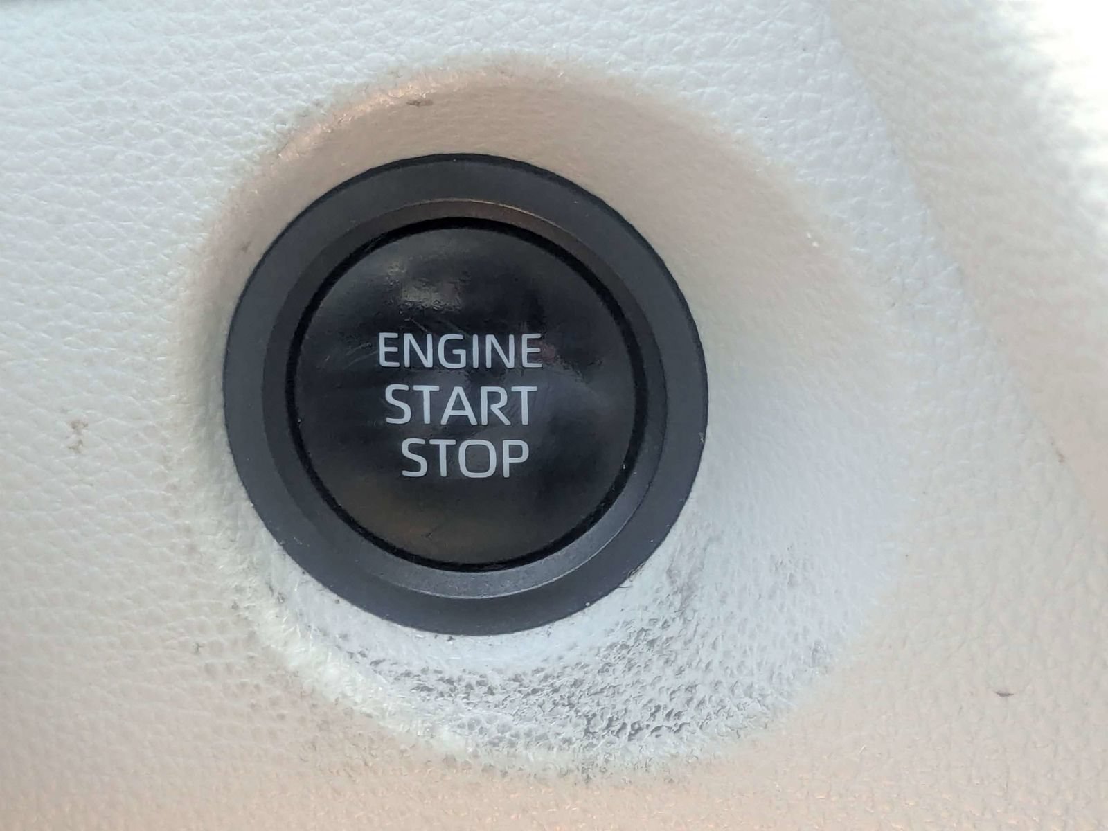 Used 2024 Toyota Corolla Cross LE FWD image 31