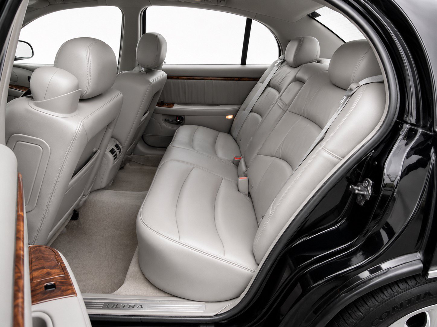 Used 2004 Buick Park Avenue Ultra w/ Ultra Luxury Package FWD image 8