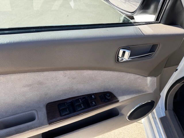 Used 2005 Nissan Altima 3.5 SE w/ (V01) Leather Pkg FWD image 38