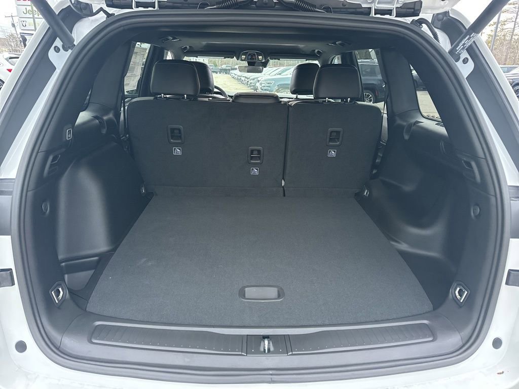 New 2025 Jeep Grand Cherokee Altitude AWD/4WD image 26