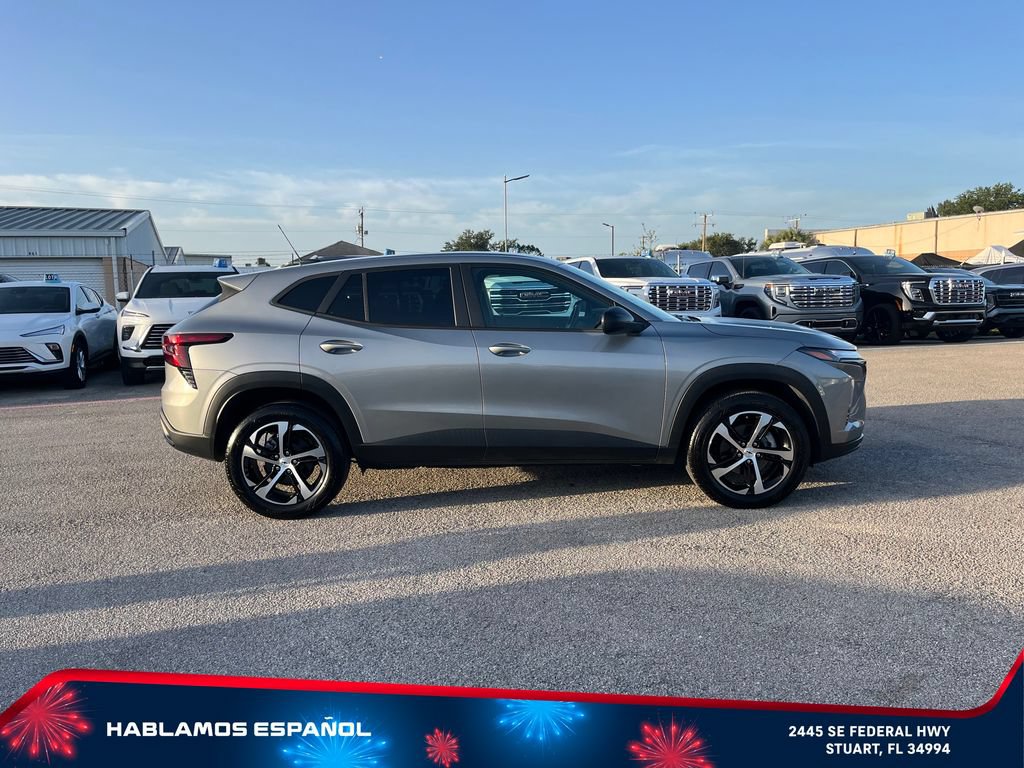 Certified 2024 Chevrolet Trax RS FWD image 4