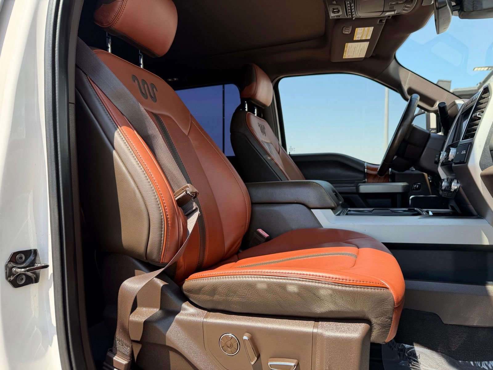 Used 2019 Ford F250 King Ranch w/ King Ranch Ultimate Package AWD/4WD image 14