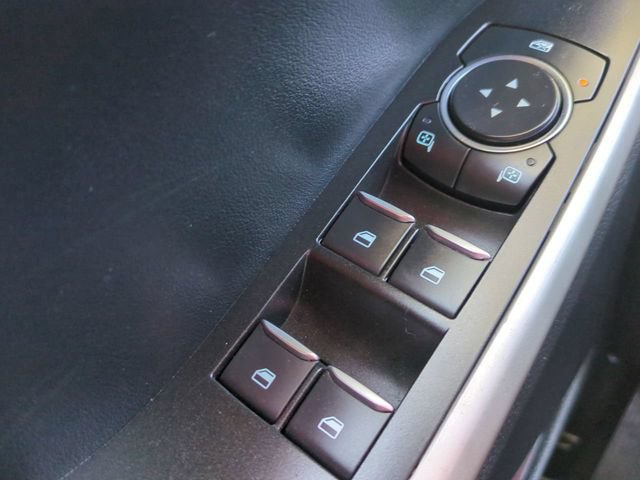 Used 2022 Ford Explorer XLT w/ Equipment Group 202A AWD/4WD image 27