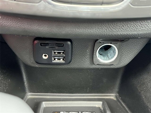 Certified 2023 Chevrolet Traverse Premier image 32