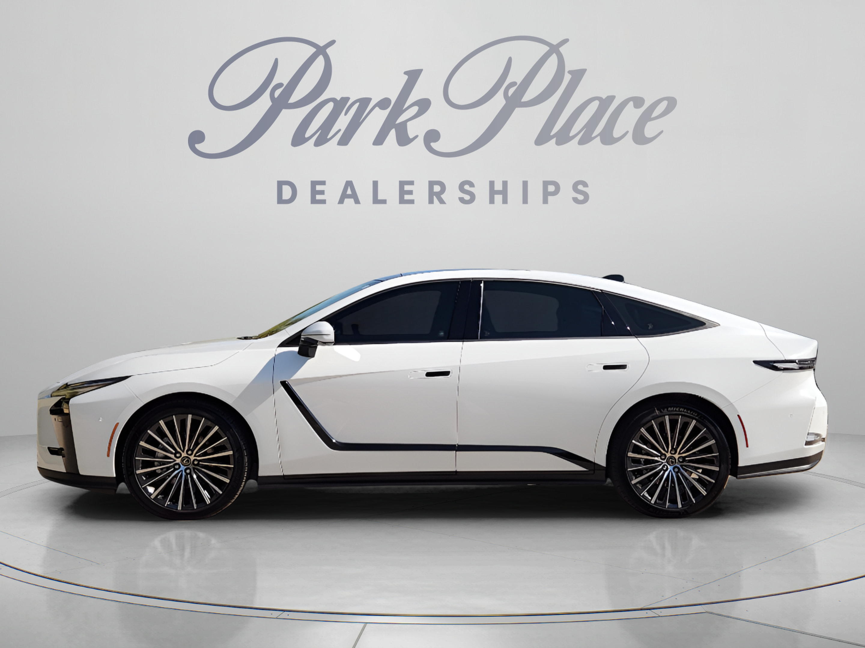 New 2026 Lexus ES 350e FWD video 2