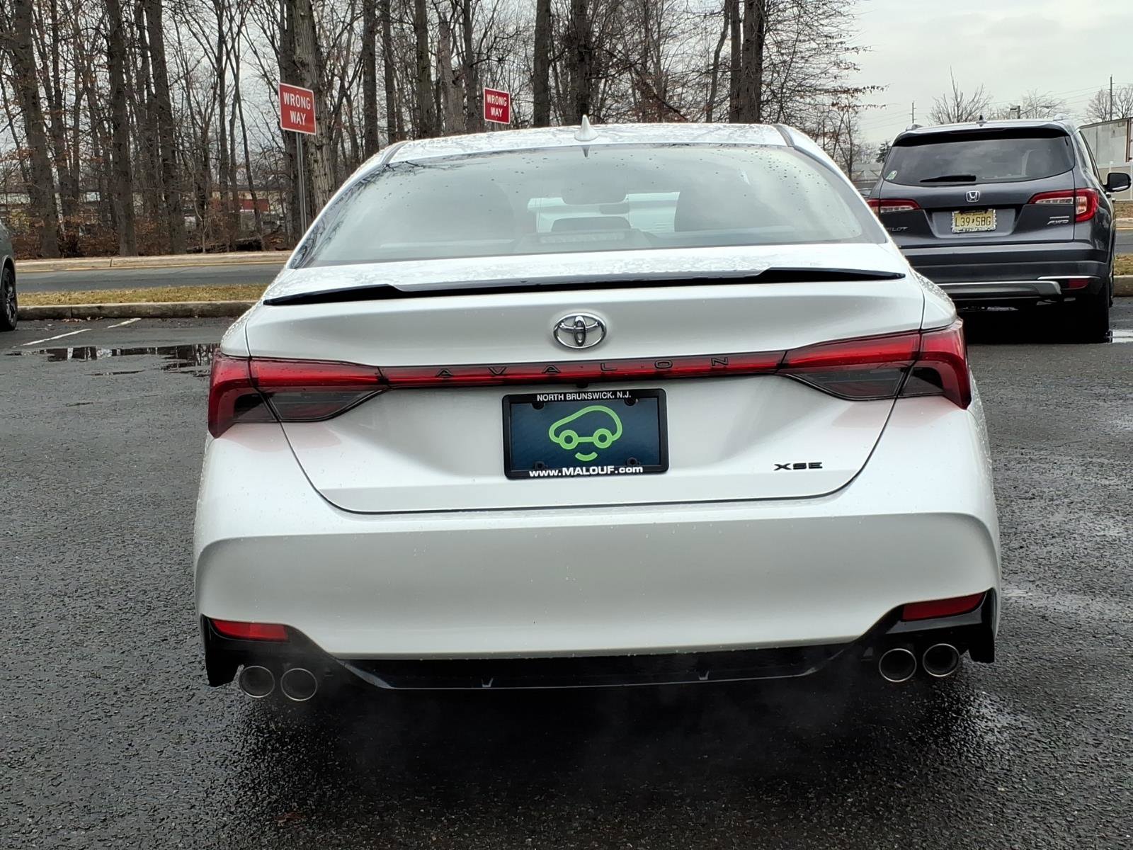 Used 2019 Toyota Avalon XSE w/ All Weather Liner Package image 5