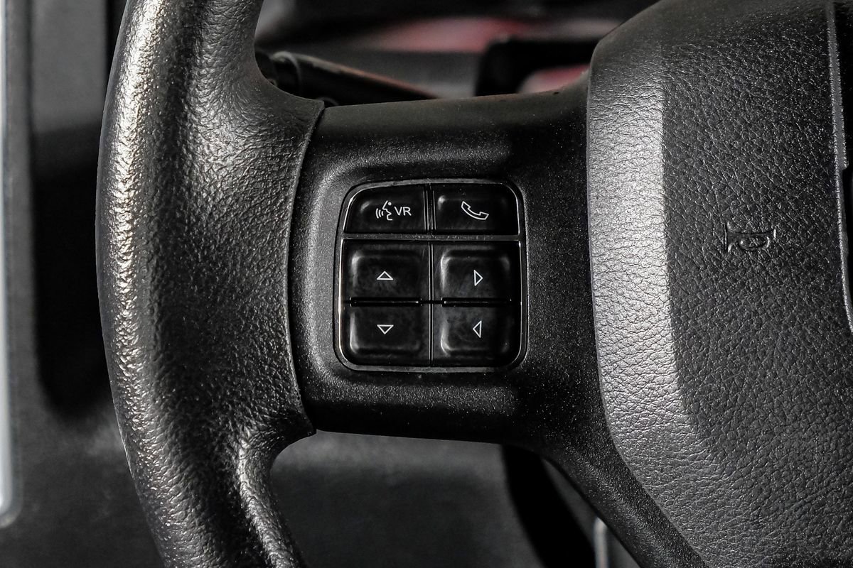 Used 2017 RAM 2500 SLT AWD/4WD image 17