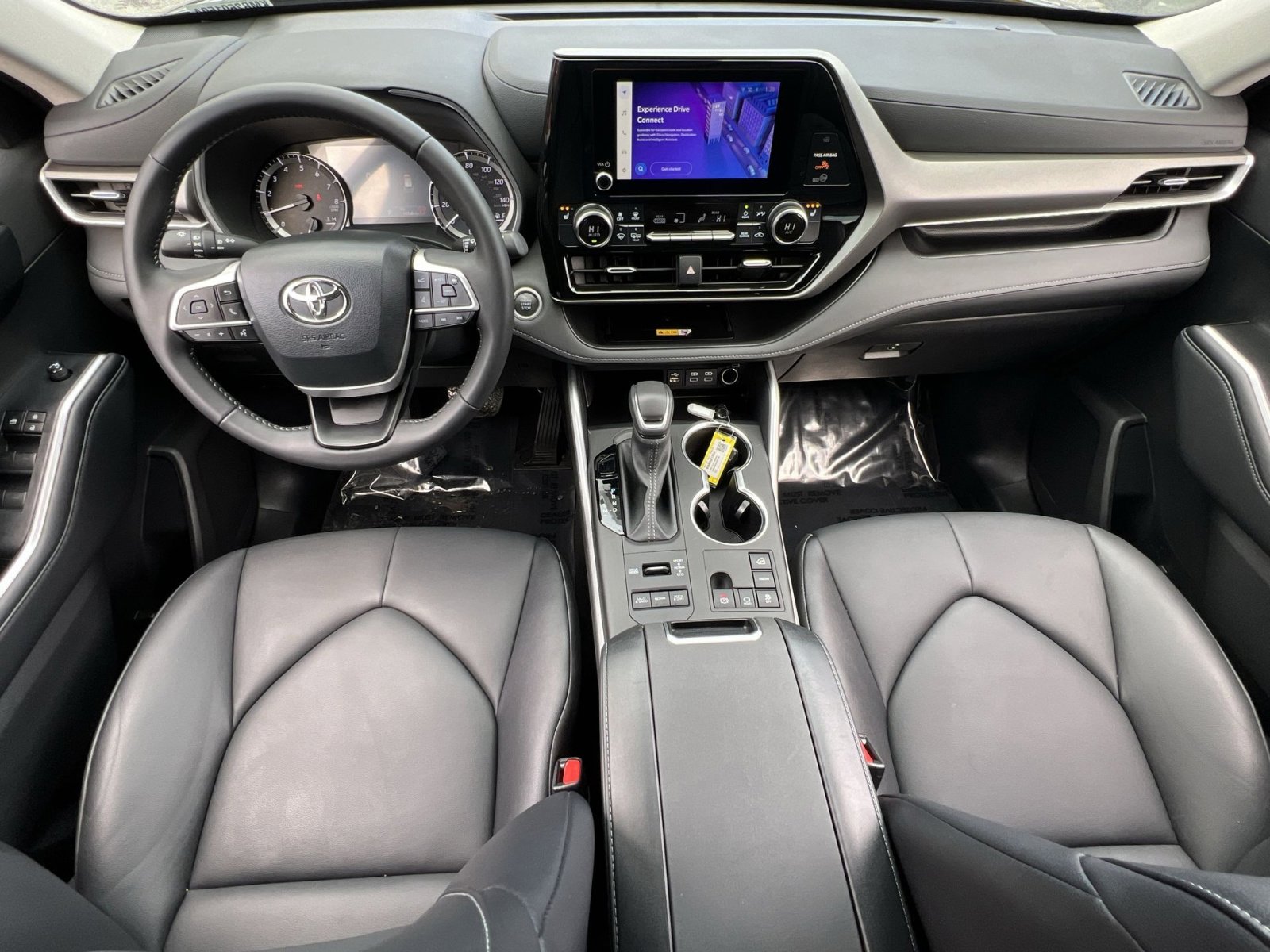 Used 2024 Toyota Highlander XLE image 21