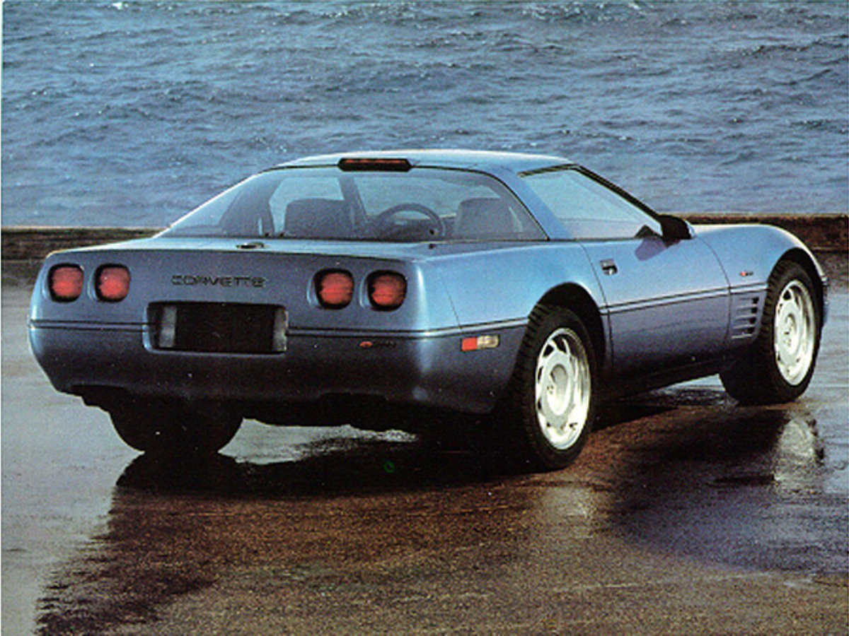 Used 1994 Chevrolet Corvette Coupe RWD image 1