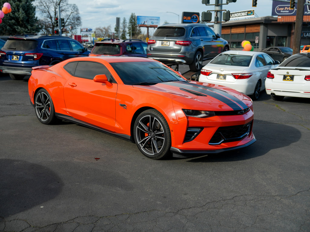 Used 2018 Chevrolet Camaro SS w/ Hot Wheels Edition image 12