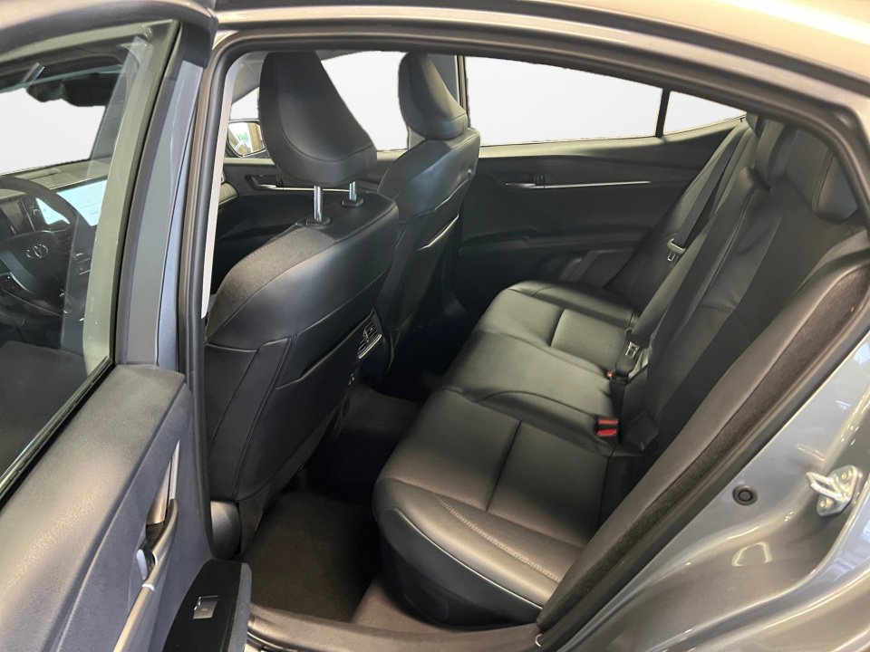 Certified 2026 Toyota Camry XLE AWD/4WD image 16