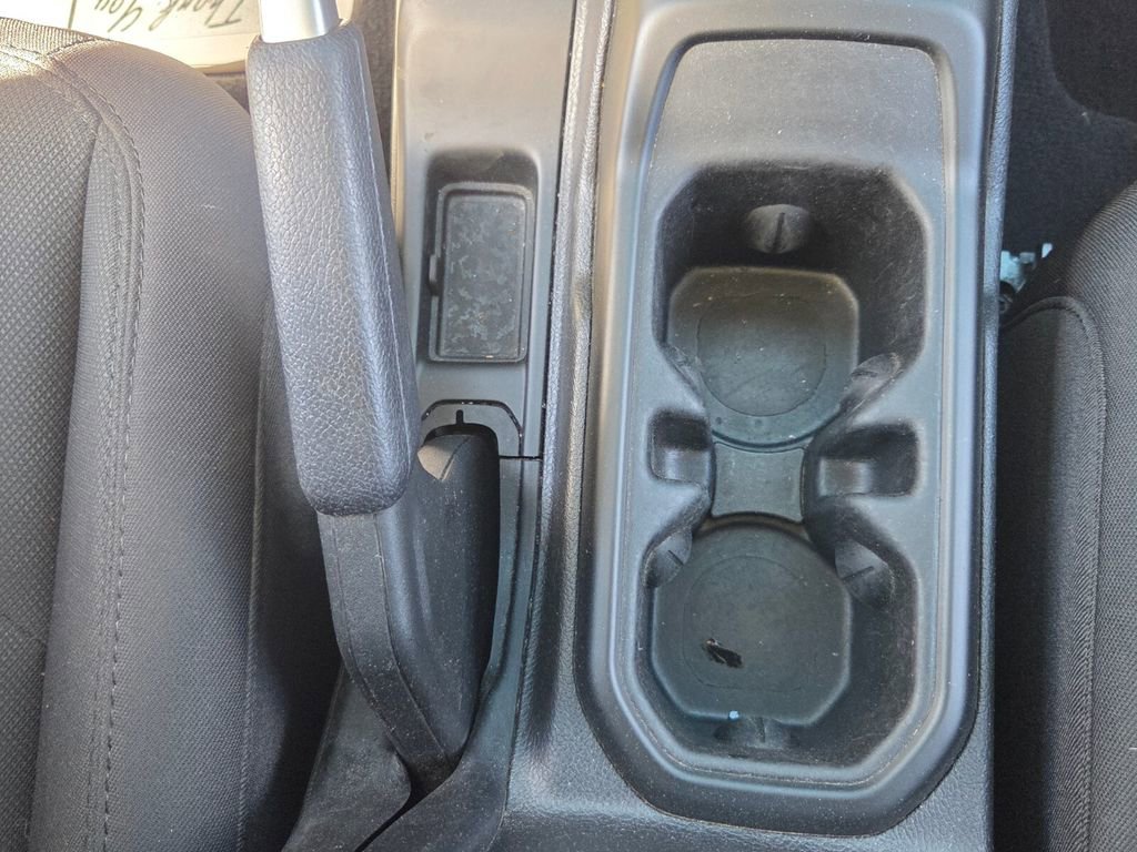 Used 2022 Jeep Wrangler Unlimited Sahara w/ Cold Weather Group image 18