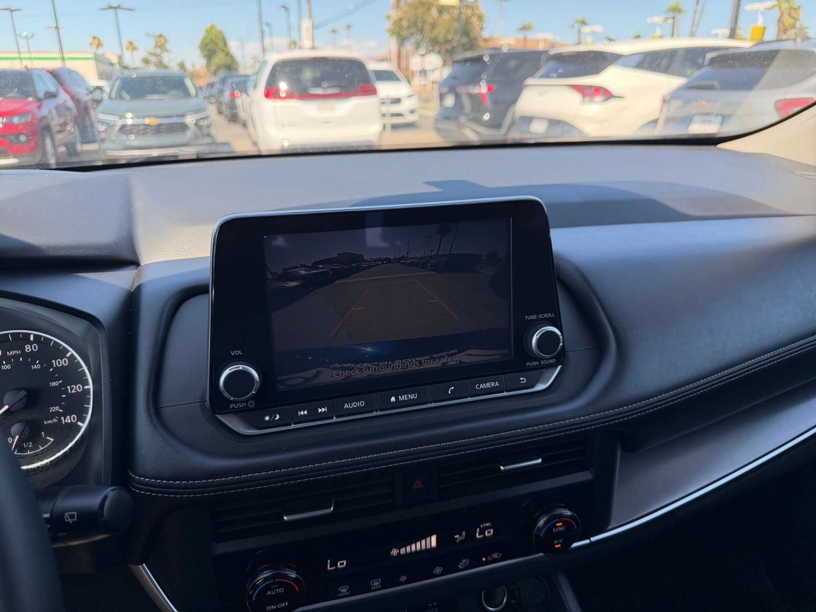 Used 2025 Nissan Rogue SV AWD/4WD image 25