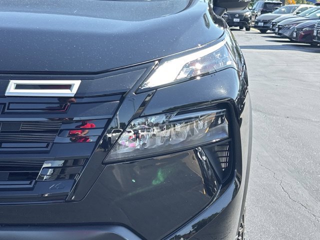 New 2027 Nissan Rogue SV AWD/4WD image 14