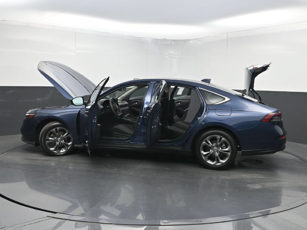 Used 2023 Honda Accord EX image 33