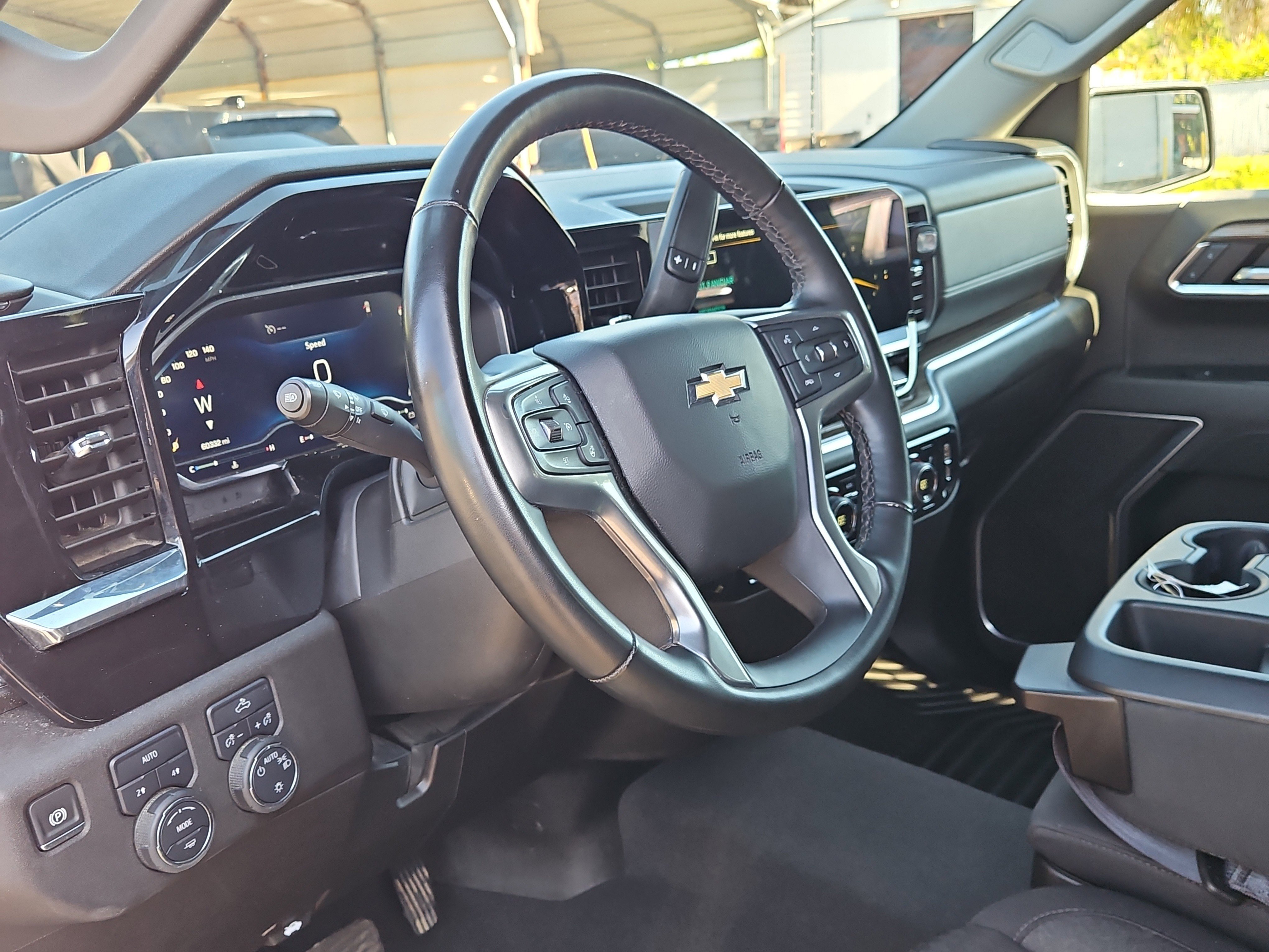 Certified 2025 Chevrolet Silverado 1500 LT AWD/4WD image 13