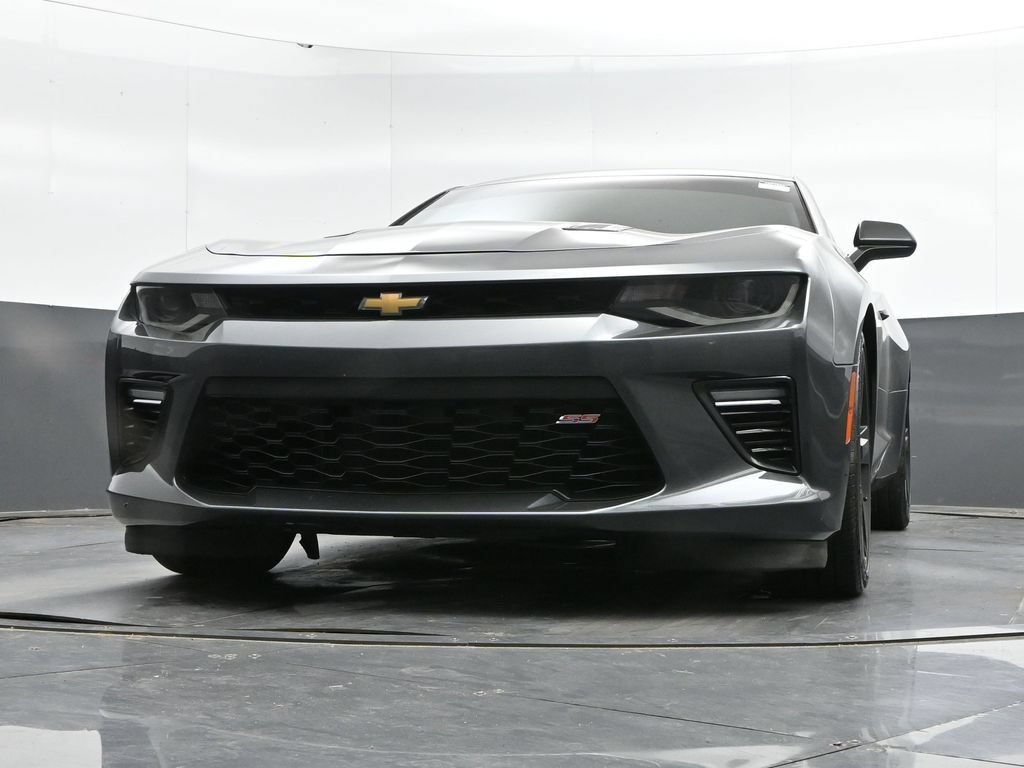 Used 2016 Chevrolet Camaro SS RWD image 45