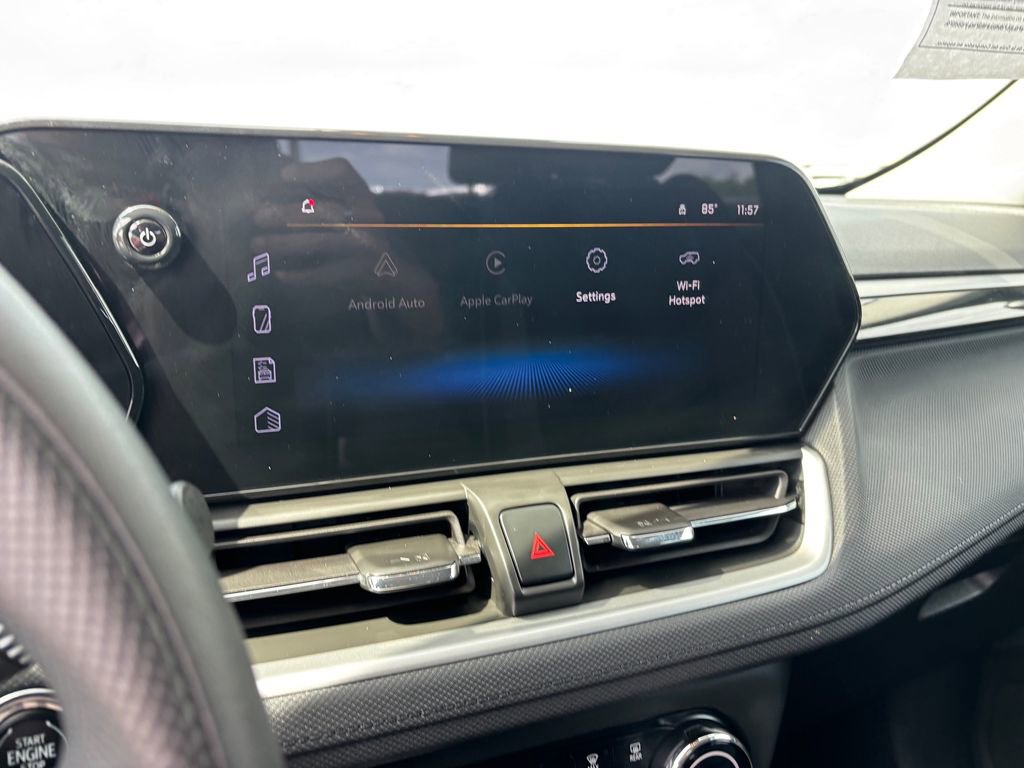 Used 2025 Chevrolet TrailBlazer LS image 19