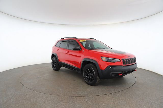 Used 2019 Jeep Cherokee Trailhawk w/ Cold Weather Group image 27