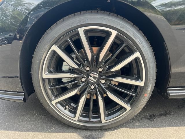 New 2025 Honda Accord Touring image 9
