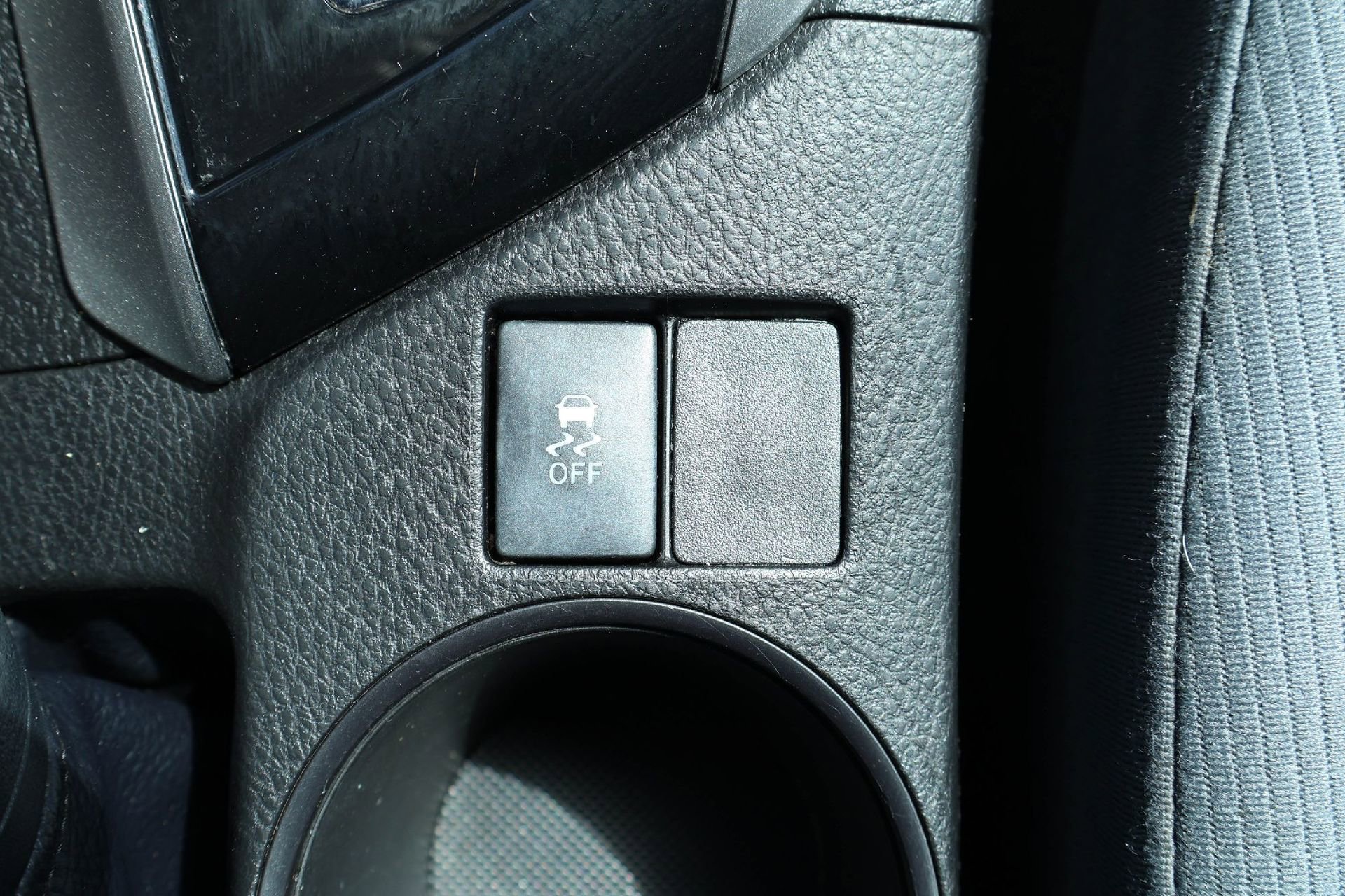 Used 2016 Toyota Corolla L image 26